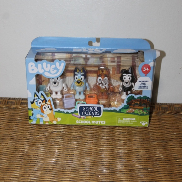 Bluey School Friends - School Mates 4-Pack action figure set. - Picture 3 of 5